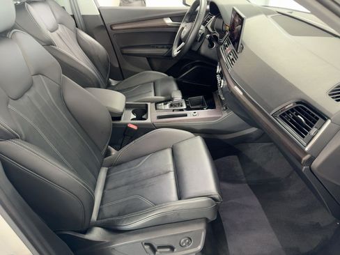 Used 2023 Audi Q5 e Premium Plus image 30