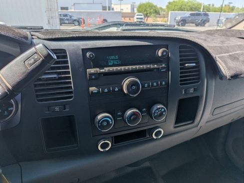 Used 2008 Chevrolet Silverado 2500 W/T AWD/4WD image 11