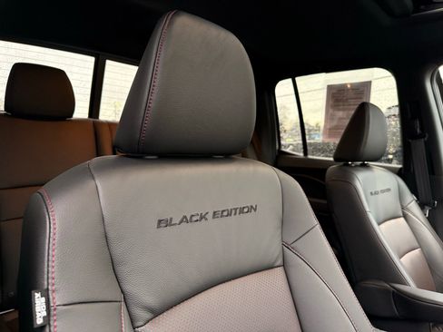 Used 2023 Honda Ridgeline Black Edition image 21