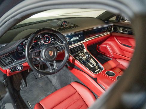 Certified 2020 Porsche Panamera 4S AWD/4WD image 4