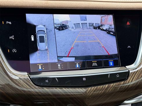 Used 2021 Cadillac XT6 Sport w/ Platinum Package image 7