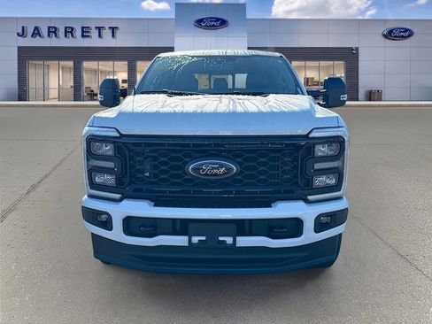 New 2026 Ford F250 XLT w/ XLT Premium Package AWD/4WD image 2