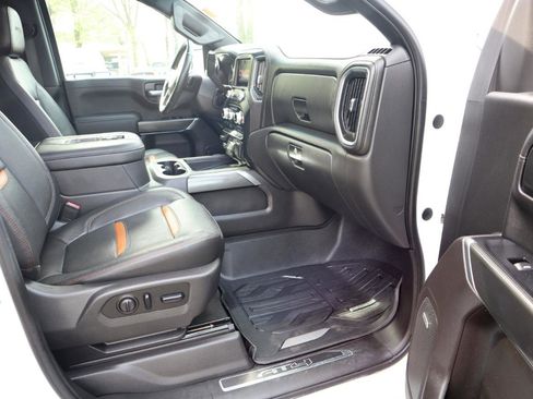 Used 2019 GMC Sierra 1500 AT4 w/ AT4 Premium Package image 17