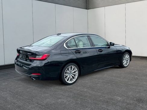 Used 2024 BMW 330i xDrive Sedan w/ Premium Package AWD/4WD image 5