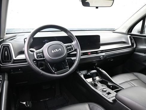 Used 2024 Kia Sorento S w/ Panoramic Sunroof Package AWD/4WD image 11