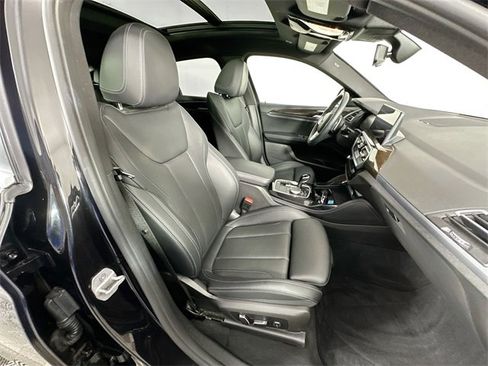 Used 2024 BMW X4 xDrive30i image 29