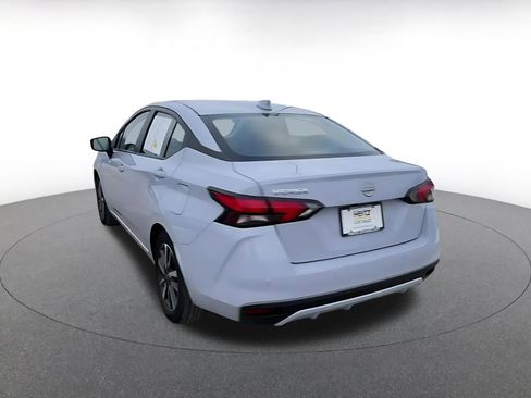 Used 2025 Nissan Versa SV image 11