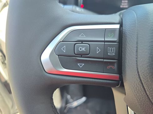 New 2026 Jeep Compass Limited AWD/4WD image 17