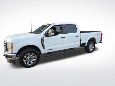 Used 2023 Ford F250 XL w/ XL Chrome Package image 3
