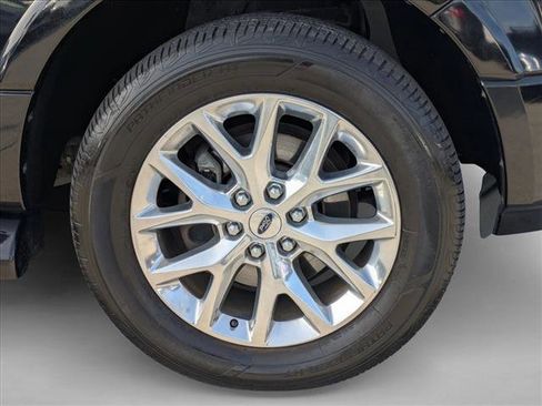 Used 2016 Ford Expedition Limited image 26