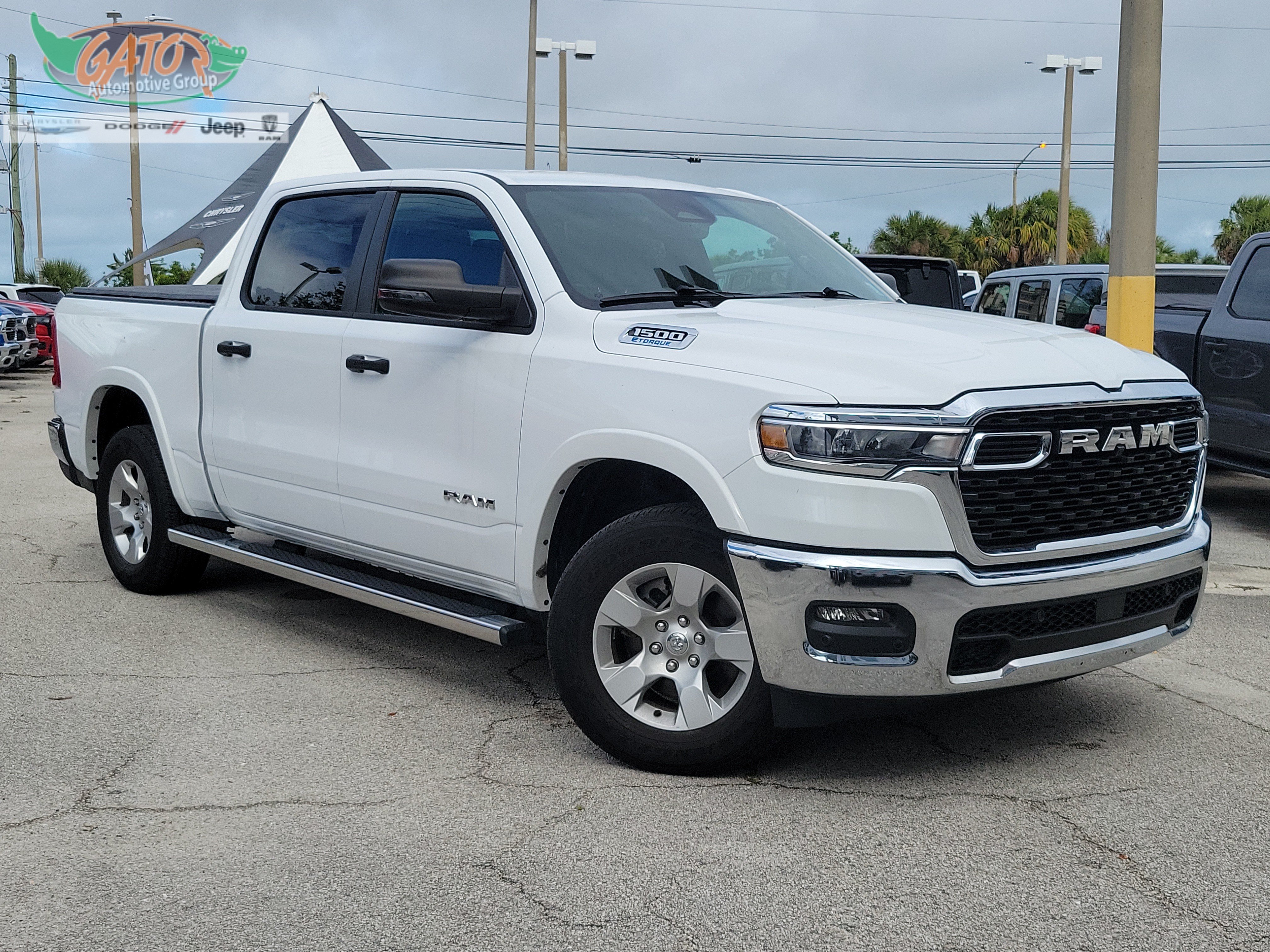 Used 2025 RAM 1500 Big Horn AWD/4WD image 1