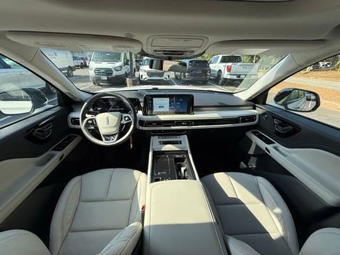 New 2025 Lincoln Aviator Reserve w/ Jet Appearance Package image 8