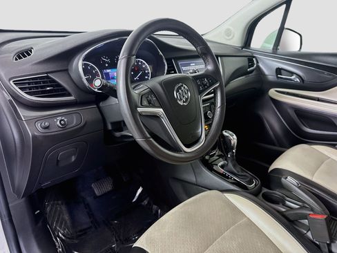 Used 2020 Buick Encore Preferred FWD image 23