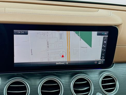 Used 2019 Mercedes-Benz E 450 4MATIC Wagon image 9