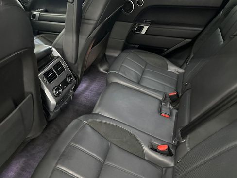 Used 2022 Land Rover Range Rover Sport HST image 28