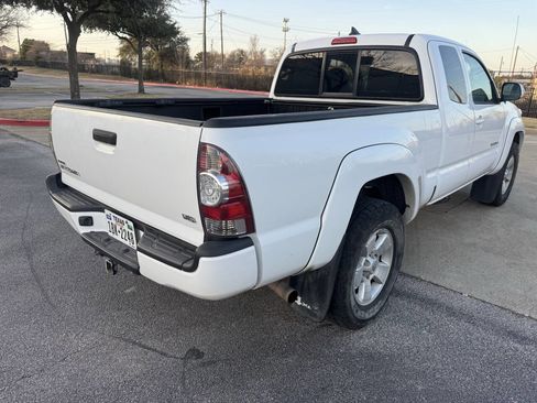 Used 2012 Toyota Tacoma 4x4 Access Cab V6 image 7
