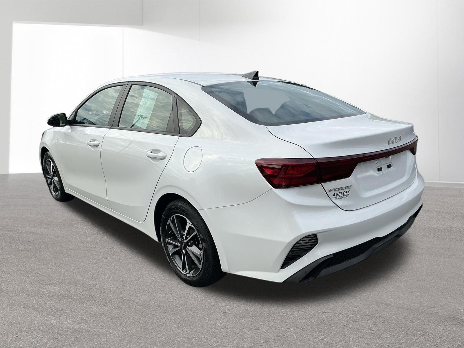 Used 2024 Kia Forte LXS FWD image 8