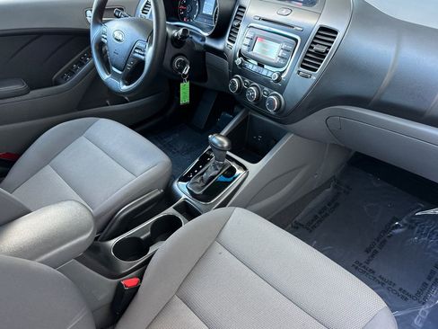 Used 2018 Kia Forte LX FWD image 16