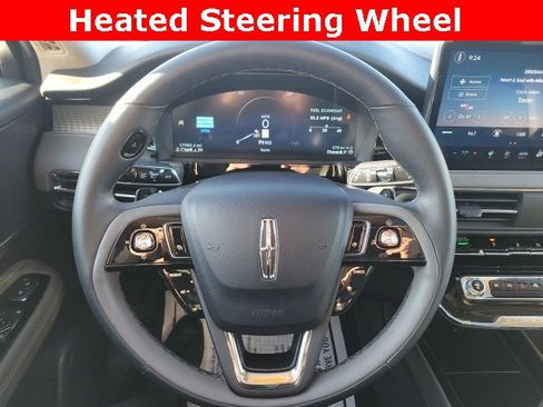 Certified 2024 Lincoln Corsair AWD w/ Equipment Group 101A image 6