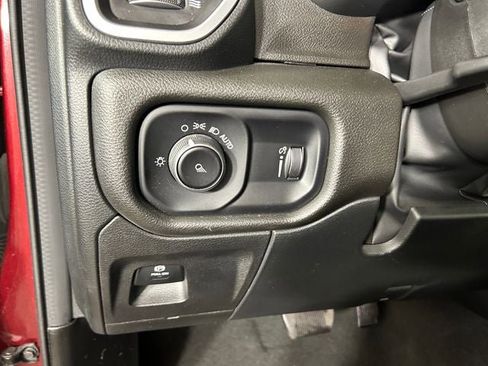 Used 2023 RAM 1500 Big Horn AWD/4WD image 22