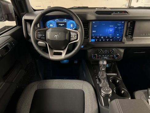 New 2025 Ford Bronco Big Bend image 8