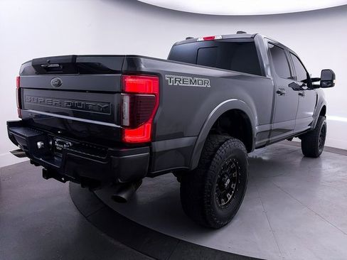 Used 2020 Ford F250 Lariat image 10