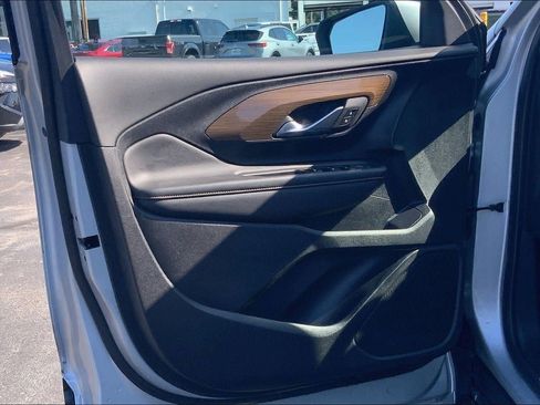 Used 2020 GMC Terrain SLE FWD image 23