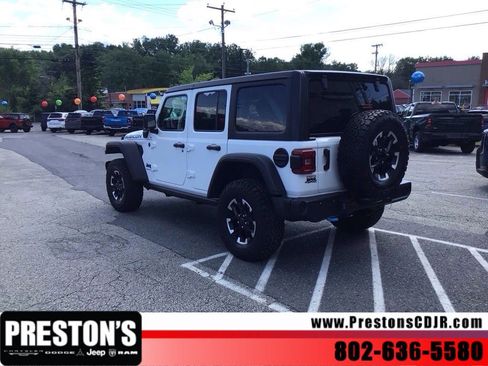 Used 2024 Jeep Wrangler Unlimited Rubicon 4xe AWD/4WD image 3