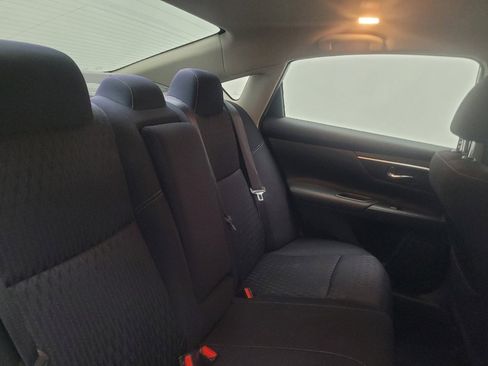 Used 2017 Nissan Altima 2.5 SV FWD image 19