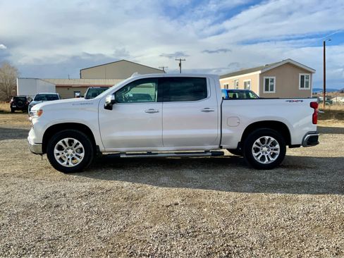 Used 2022 Chevrolet Silverado 1500 LTZ w/ LTZ Premium Package image 2