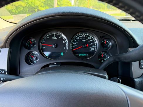 Used 2013 Chevrolet Silverado 2500 LTZ w/ Z71 Appearance Package AWD/4WD image 26