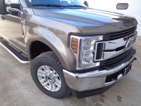 Used 2019 Ford F250 XLT image 98