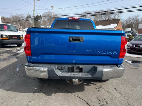 Used 2016 Toyota Tundra SR5 image 4
