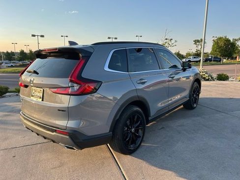 Used 2025 Honda CR-V Sport-L image 8