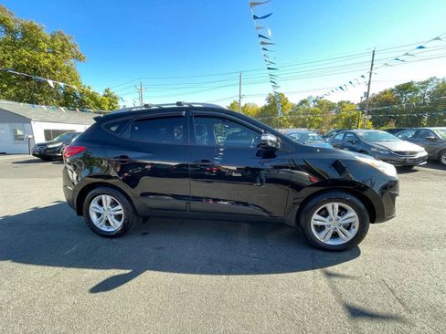Used 2013 Hyundai Tucson GLS image 19