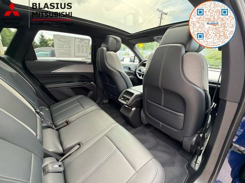 Used 2024 Cadillac Lyriq Tech w/ Driver Assist Package AWD/4WD image 69