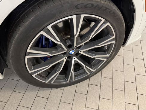 Used 2020 BMW X7 M50i w/ Executive Package AWD/4WD image 9