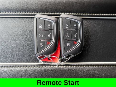 Used 2024 Cadillac Escalade ESV Premium Luxury Platinum AWD/4WD image 33