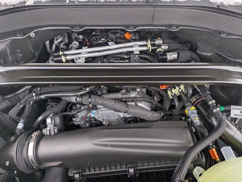 New 2026 Ford Explorer ST-Line image 24