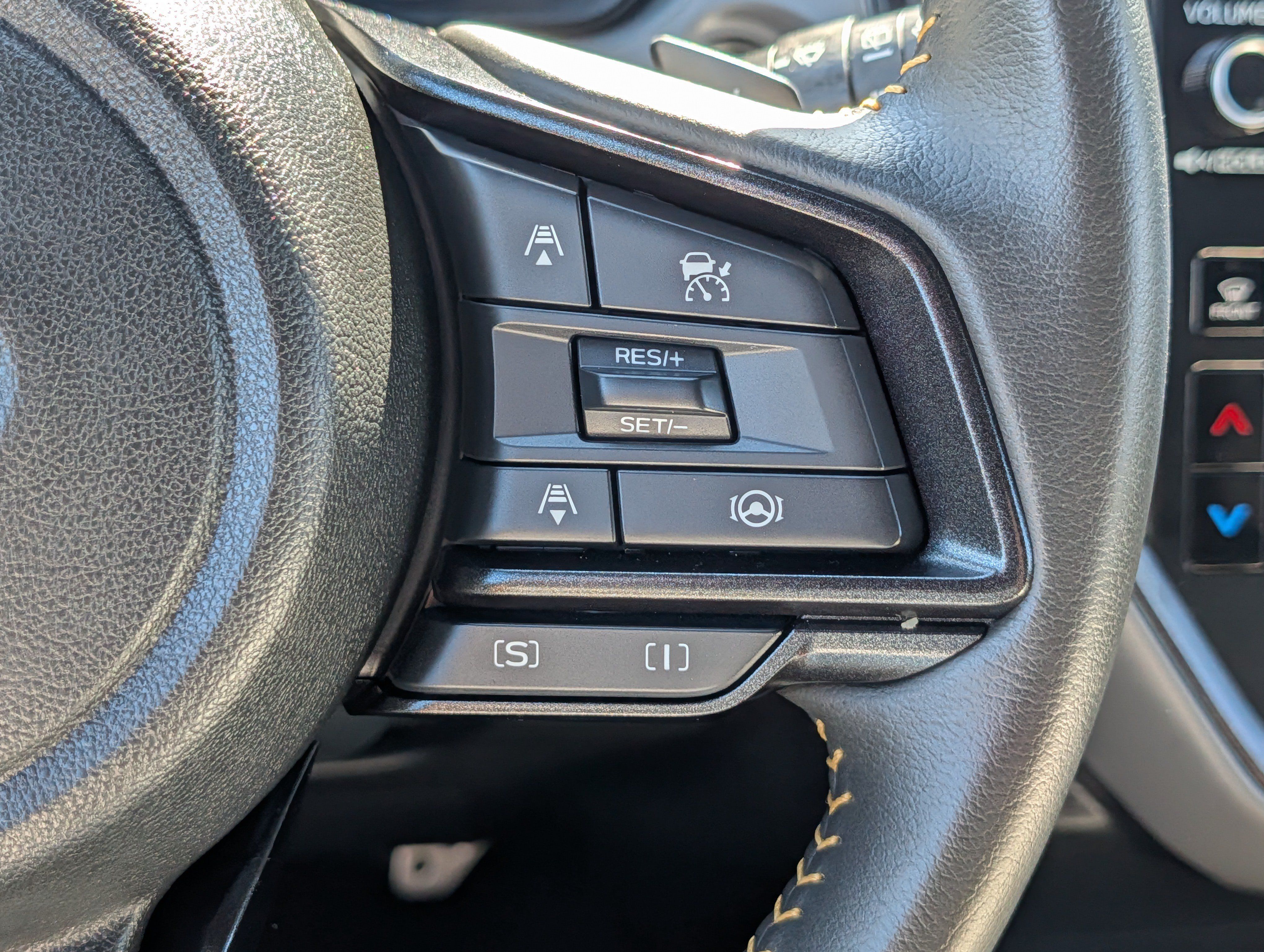 Certified 2025 Subaru Crosstrek 2.5i Sport AWD/4WD image 30