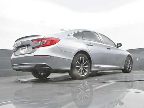Used 2022 Honda Accord EX-L image 11