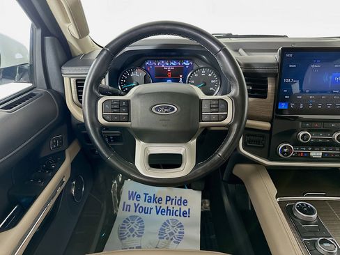 Used 2023 Ford Expedition Limited image 21
