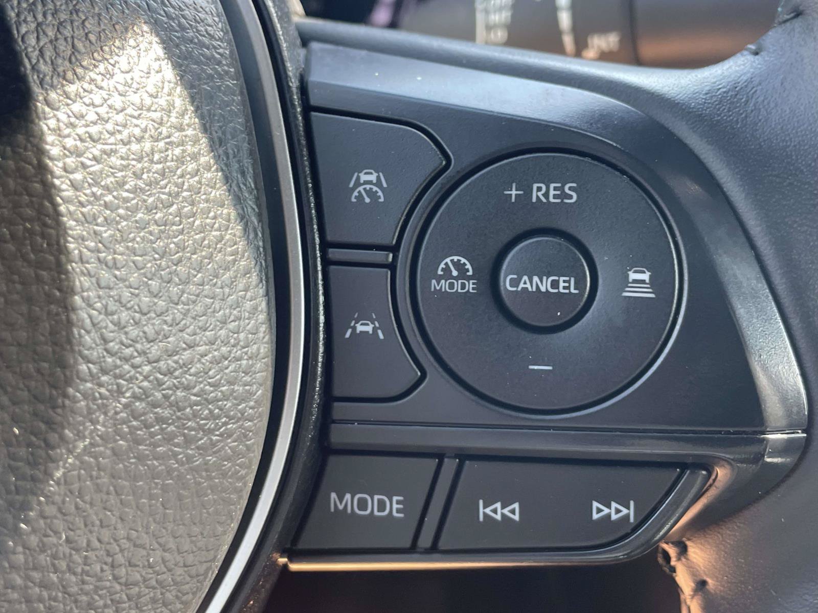 Used 2026 Toyota Corolla SE FWD image 19