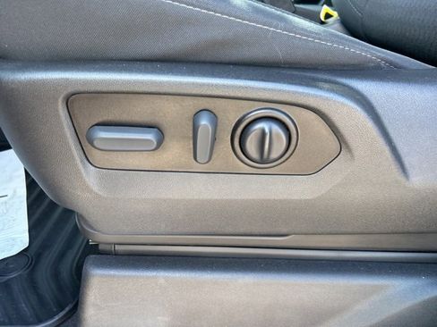 Used 2021 Chevrolet Silverado 1500 RST w/ Z71 Off-Road Package image 16