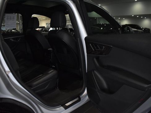 Used 2021 Audi Q7 2.0T Premium Plus w/ Premium Plus Package image 28