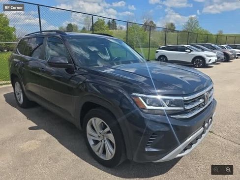 Used 2023 Volkswagen Atlas SE w/ Panoramic Sunroof Package AWD/4WD image 2