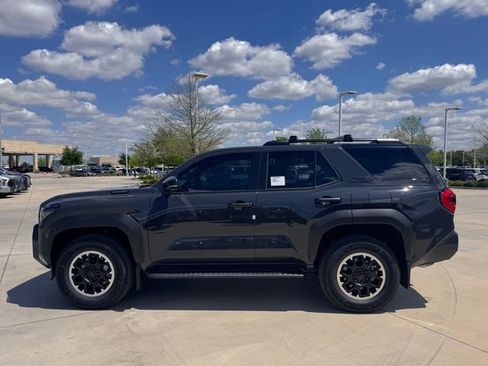 New 2026 Toyota 4Runner TRD Off-Road Premium AWD/4WD image 7