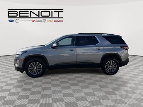 Used 2023 Chevrolet Traverse LT FWD image 4