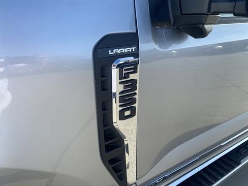 Used 2023 Ford F350 Lariat image 20