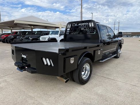 Used 2024 RAM 3500 Limited image 7